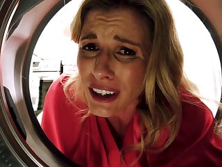 Fucking my Step Mom in the Ass while she is Suffer from in the Dryer - Cory Chase